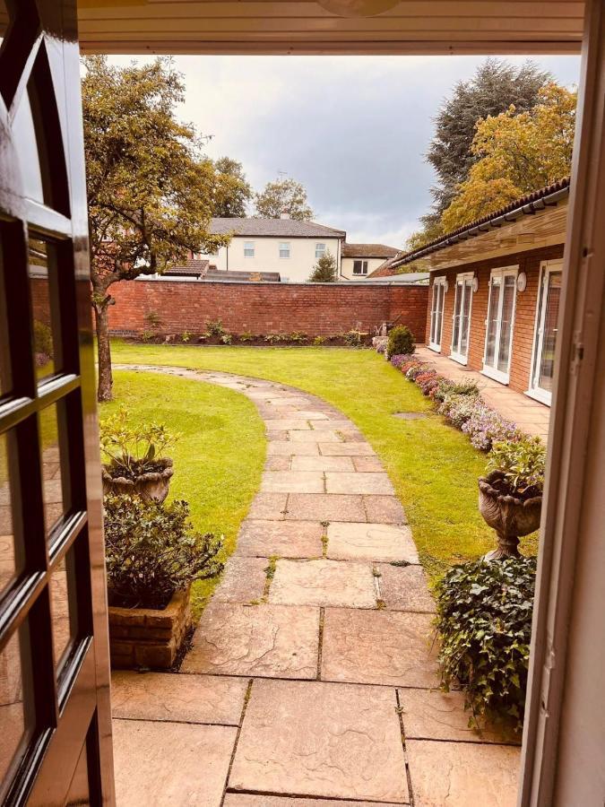 Selborne Studios Off Road Gated Parking Coventry Dış mekan fotoğraf