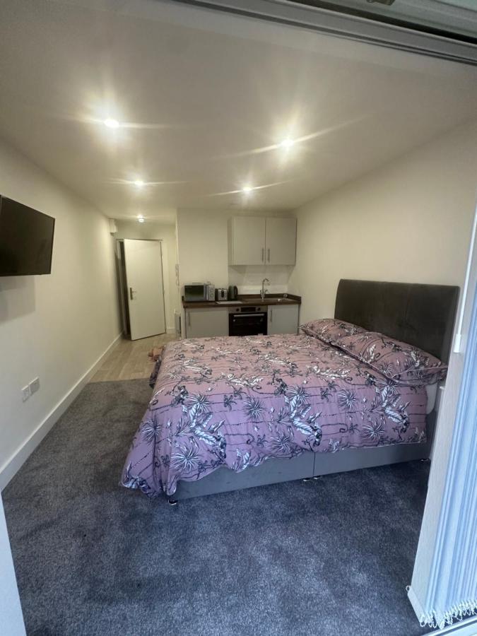 Selborne Studios Off Road Gated Parking Coventry Dış mekan fotoğraf